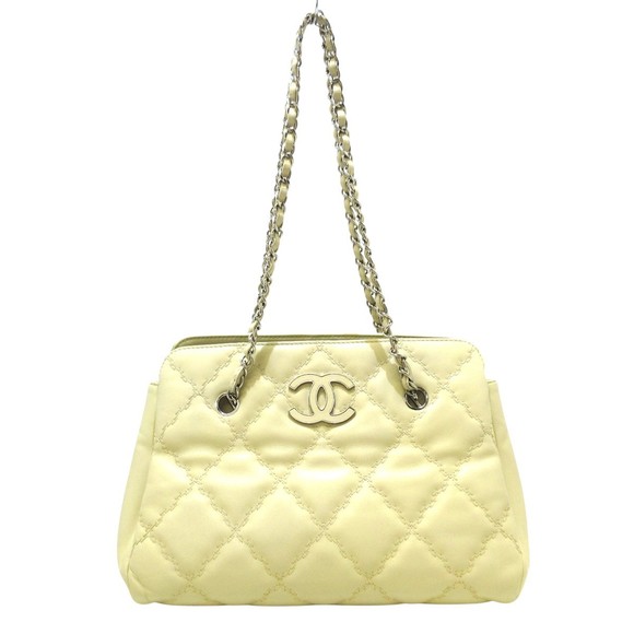 CHANEL Handbags - CHANEL Ultra stitch Tote